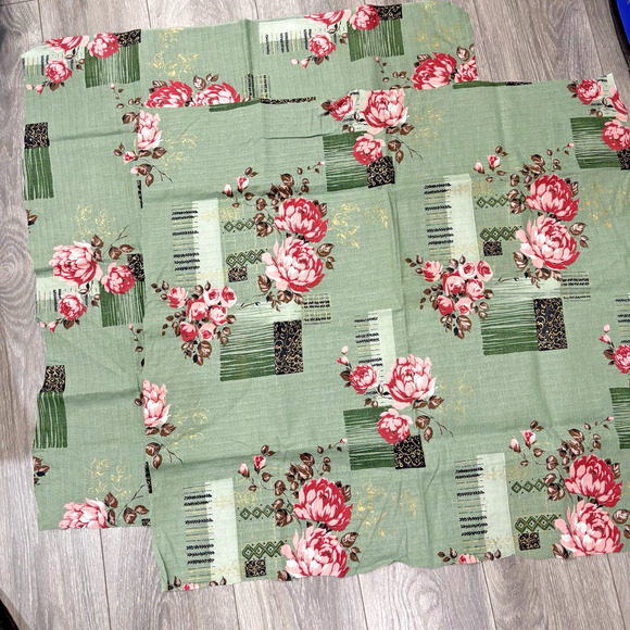 Vintage Mid Century Floral Barkcloth Fabric Green Pink Gold Details Remnants (2) - Picture 7 of 7